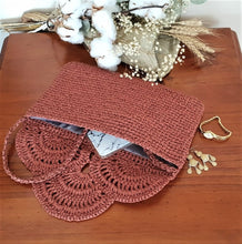Load image into Gallery viewer, Raffia Crochet Bag